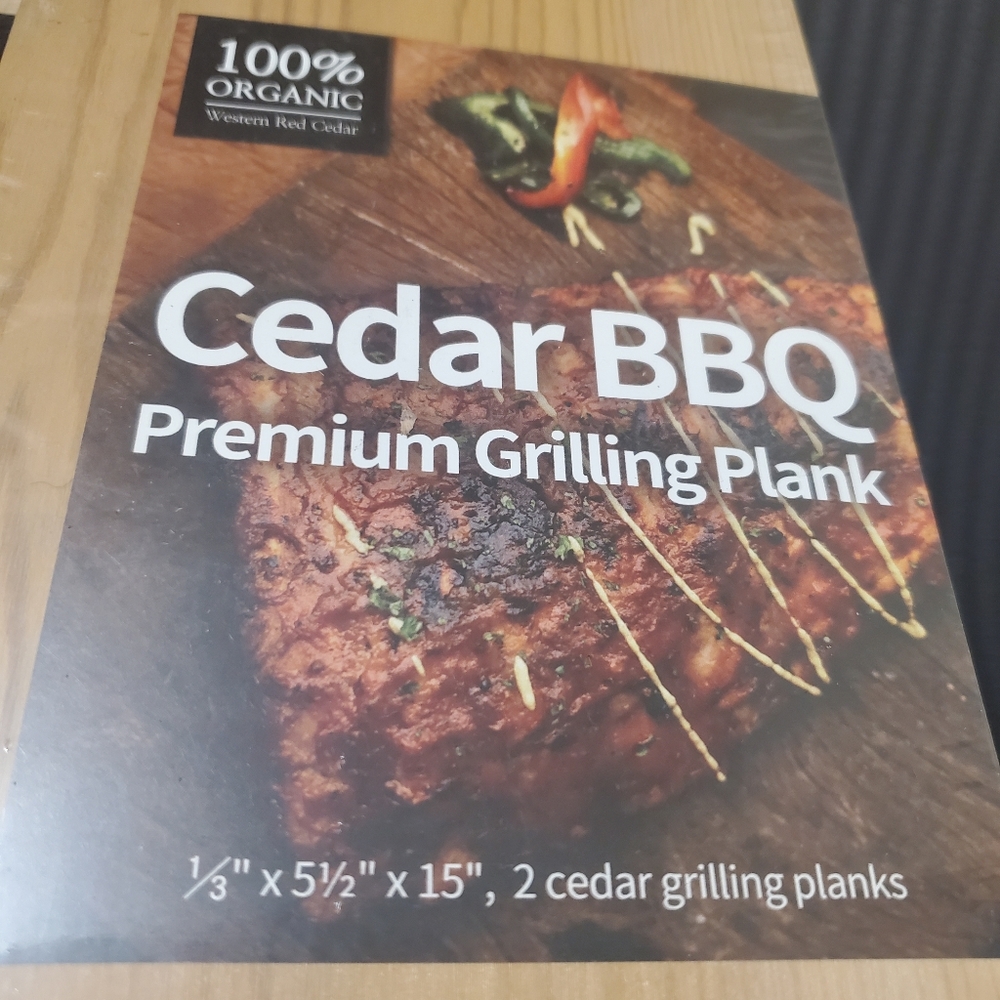 4 Cedar Grilling Planks - Picture 3 of 7